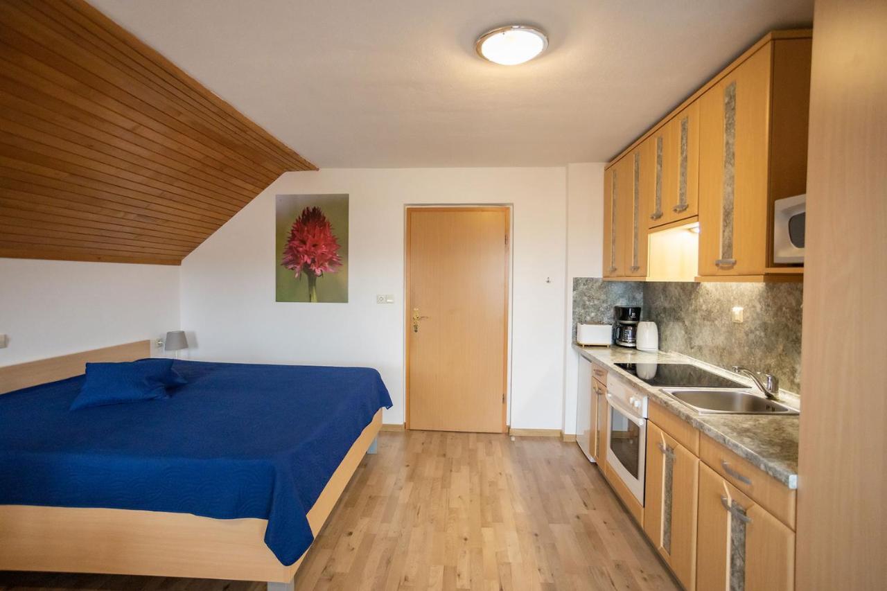 Apartmaji Alpski Cvet - Hisa Gorenc Bohinj ภายนอก รูปภาพ
